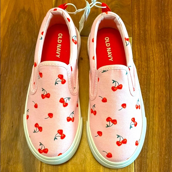 Cherry Print Sneakers - Picture 6 of 6
